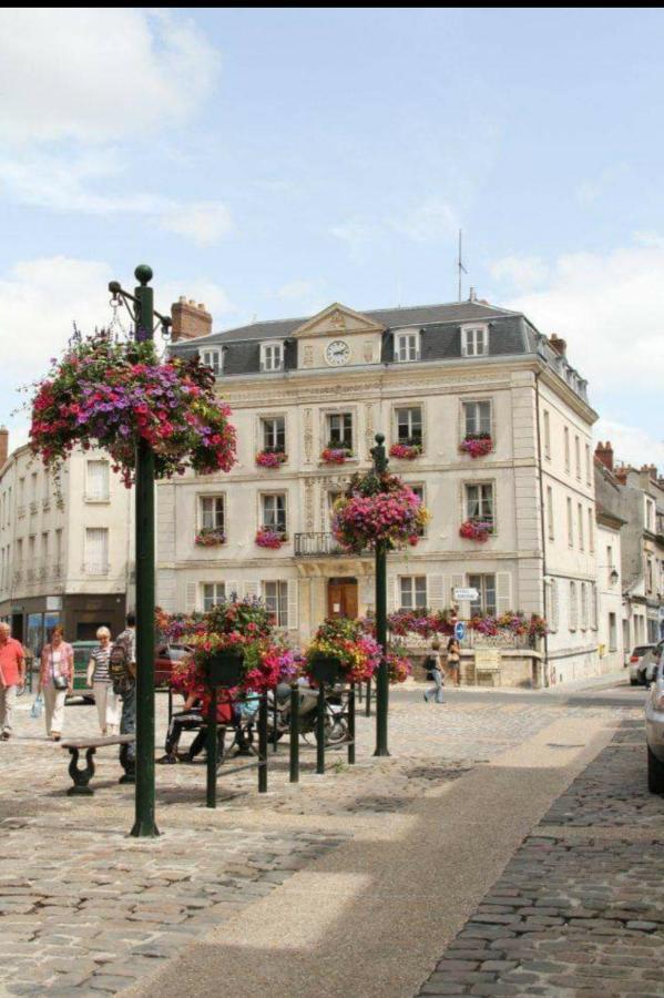 Detente Provinoise Provins Luaran gambar